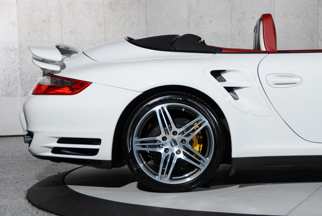 2008 Porsche 997 Turbo - Image 27 of 31