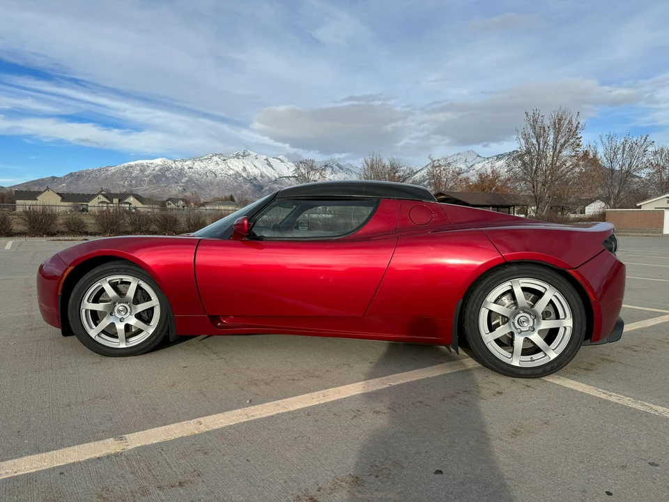 2008 Tesla Roadster - Image 14 of 31