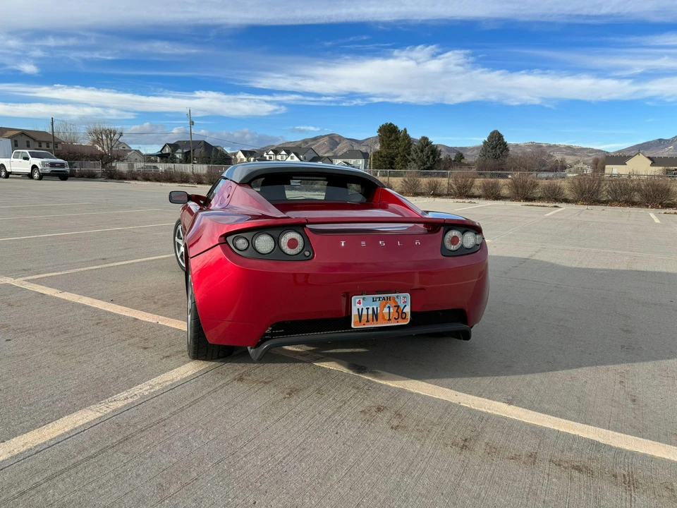 2008 Tesla Roadster - Image 11 of 31