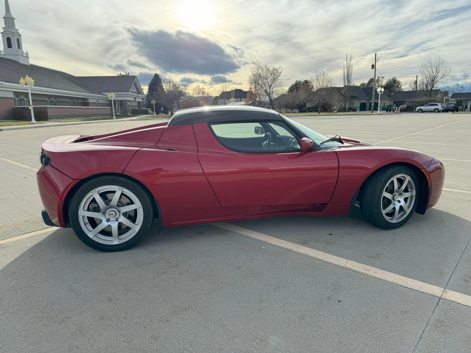 2008 Tesla Roadster - Image 7 of 31