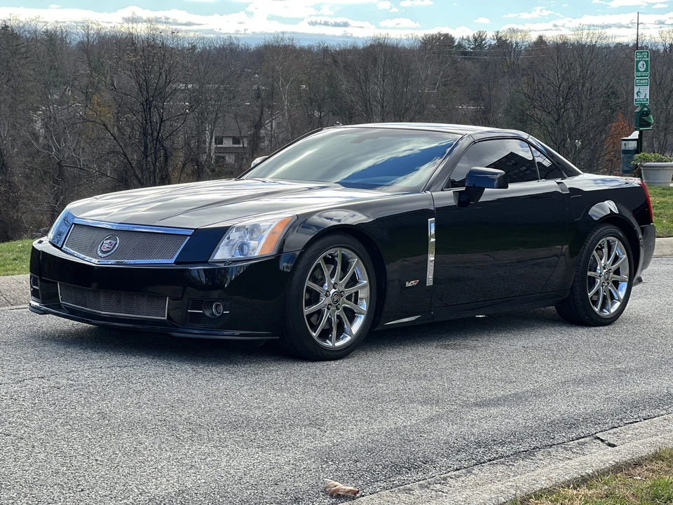 2009 Cadillac XLR-V - Image 6 of 31