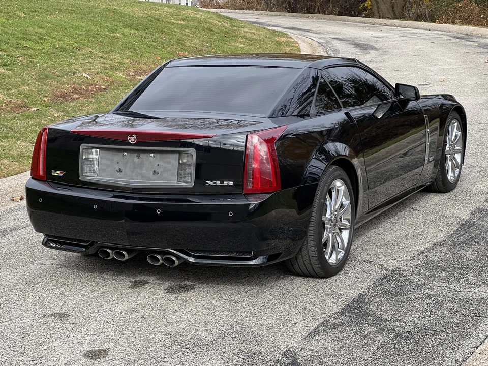 2009 Cadillac XLR-V - Image 26 of 31