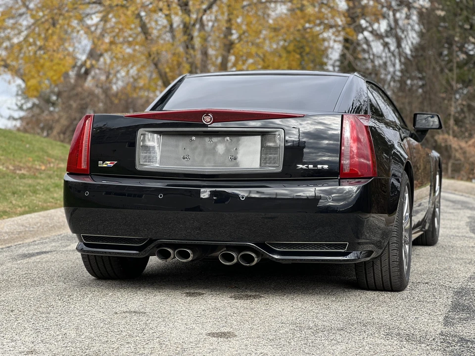 2009 Cadillac XLR-V - Image 23 of 31