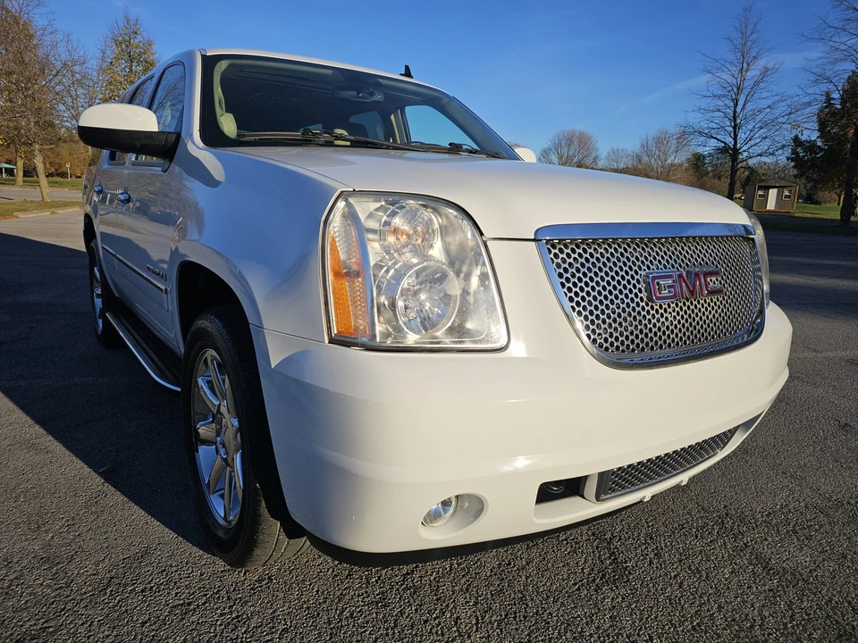 2009 GMC Yukon 3rd Gen - Image 27 of 31
