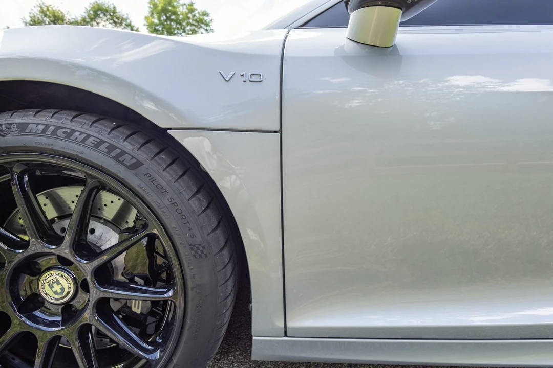 2010 Audi 42 R8 - Image 11 of 31