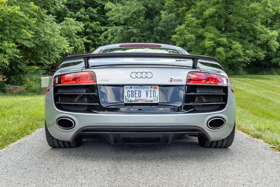 2010 Audi 42 R8 - Image 7 of 31
