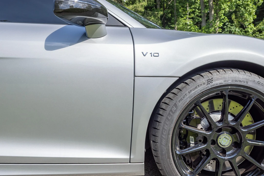 2010 Audi 42 R8 - Image 12 of 31