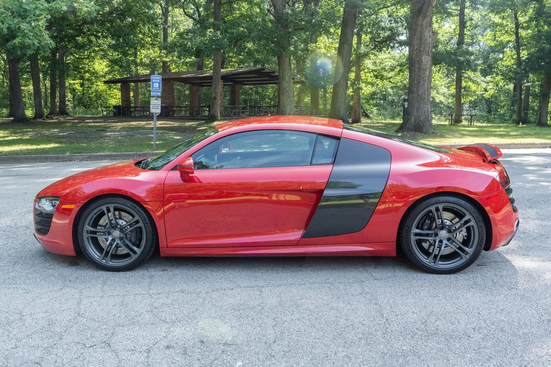 2010 Audi 42 R8 - Image 11 of 31