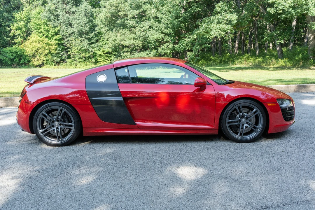 2010 Audi 42 R8 - Image 6 of 31