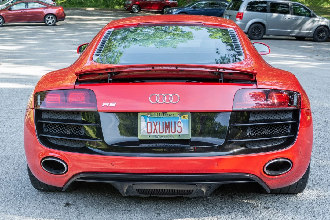 2010 Audi 42 R8 - Image 8 of 31