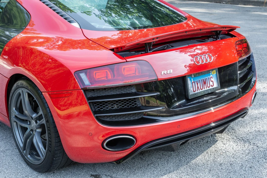 2010 Audi 42 R8 - Image 29 of 31