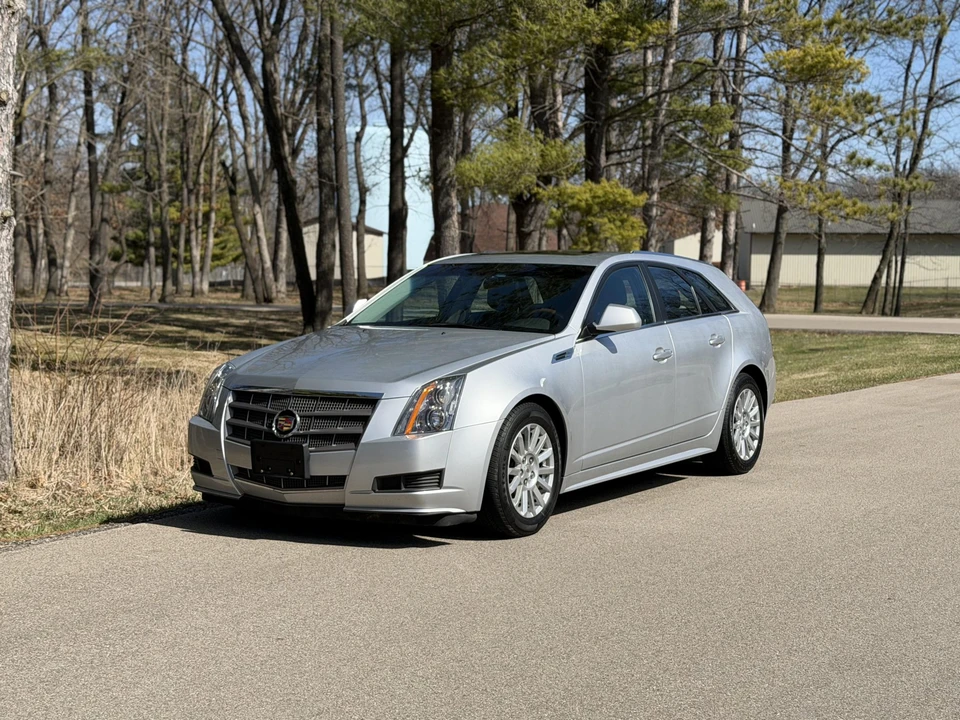 2010 Cadillac CTS 2nd Gen - Image 2 of 31