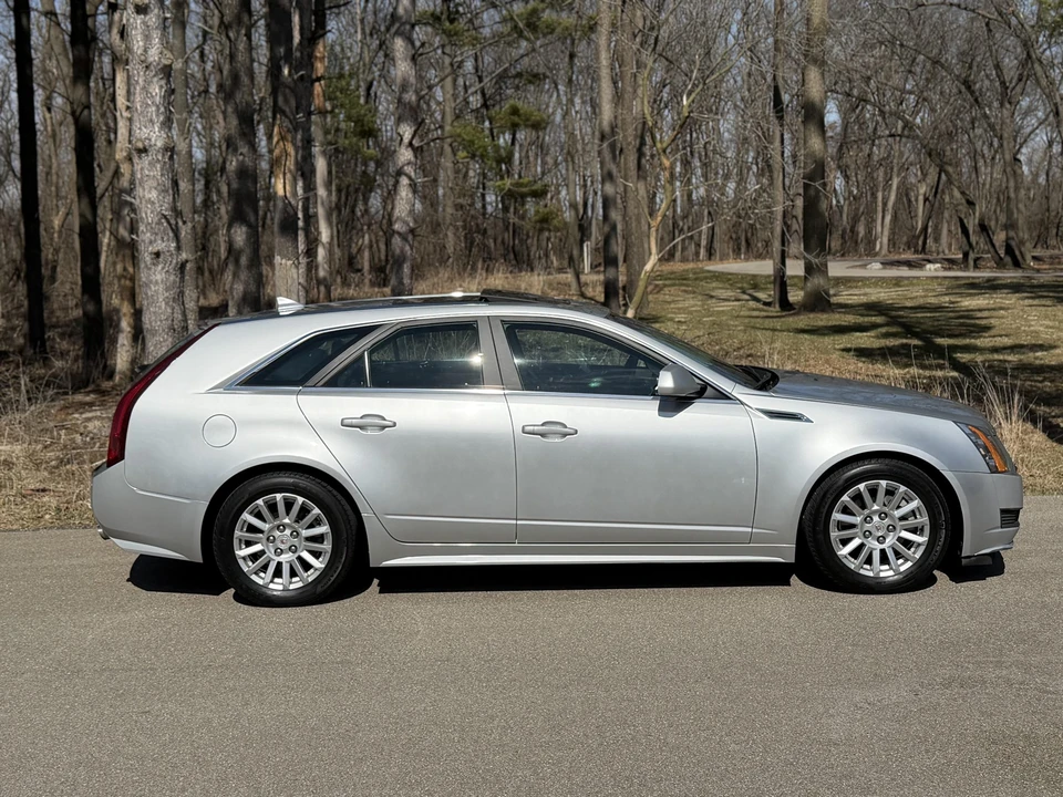 2010 Cadillac CTS 2nd Gen - Image 24 of 31