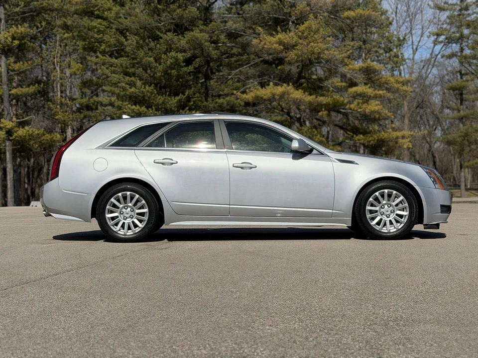 2010 Cadillac CTS 2nd Gen - Image 27 of 31