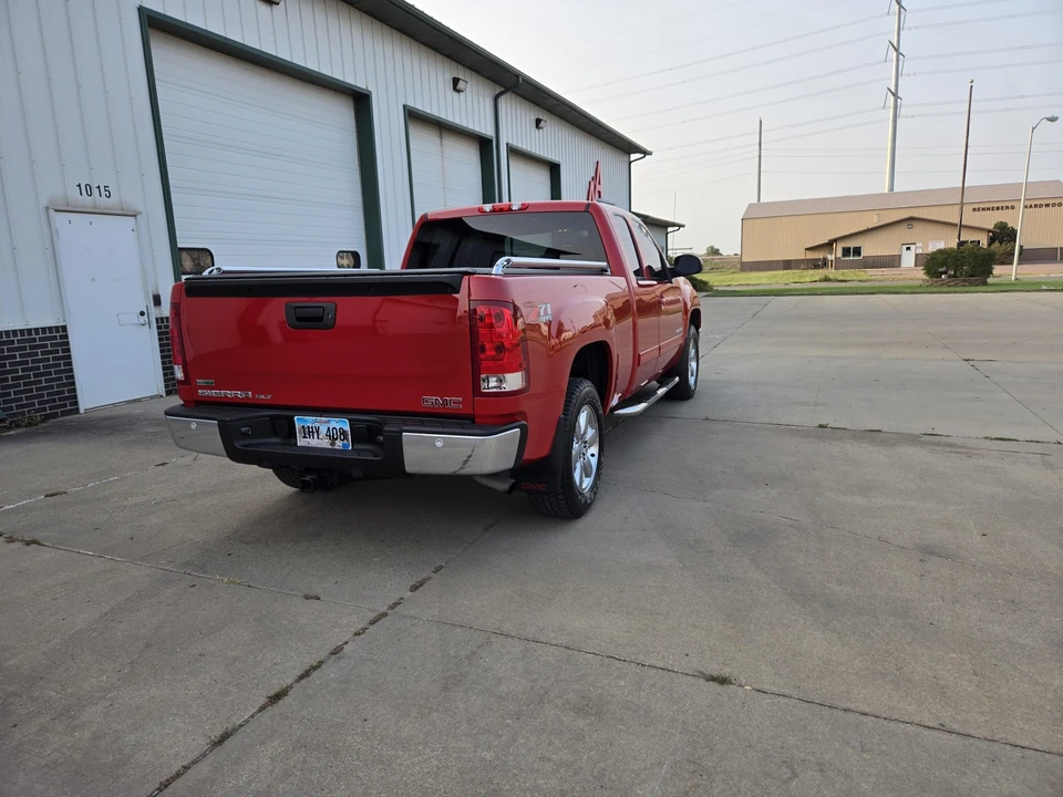 2010 GMC Sierra 3rd Gen - Image 14 of 31