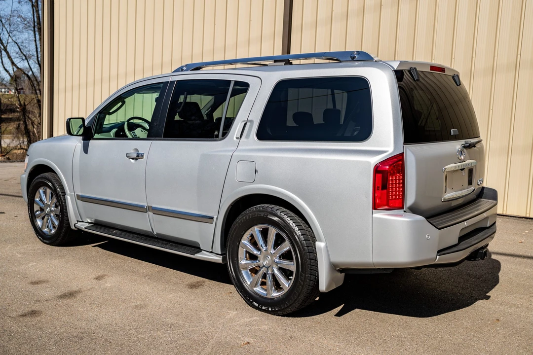 2010 Infiniti QX80 - Image 3 of 31