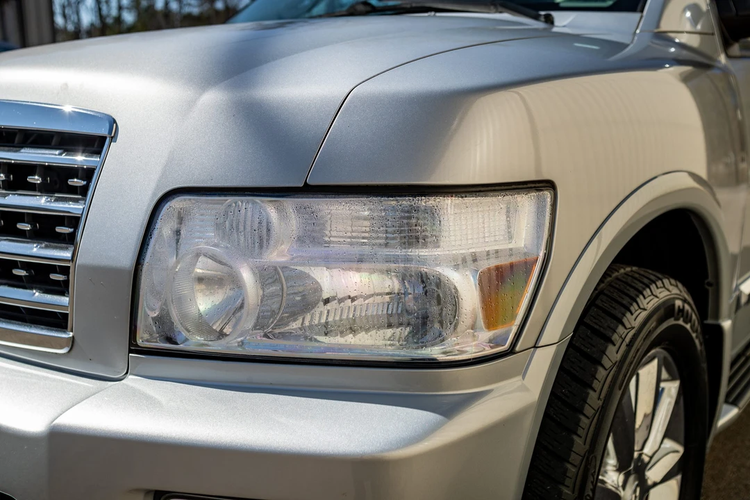 2010 Infiniti QX80 - Image 16 of 31