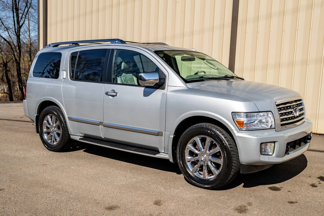 2010 Infiniti QX80 - Image 7 of 31