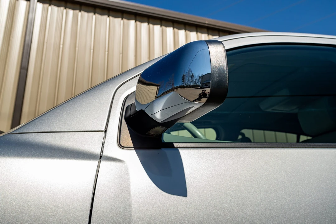 2010 Infiniti QX80 - Image 19 of 31
