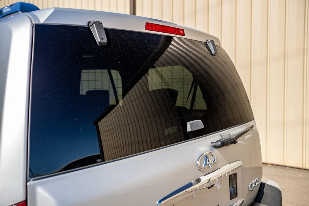 2010 Infiniti QX80 - Image 25 of 31