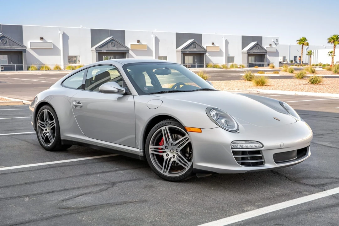 2010 Porsche 997 Carrera 4S - Image 1 of 31
