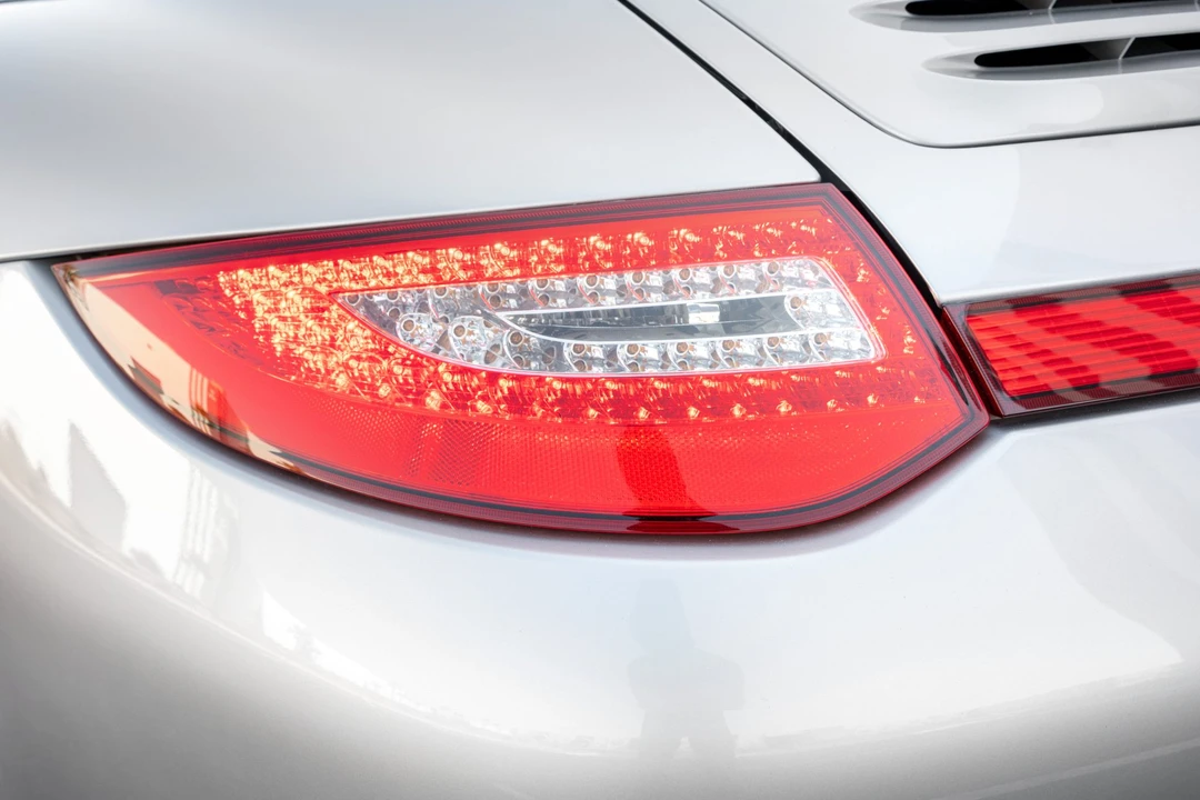 2010 Porsche 997 Carrera 4S - Image 13 of 31