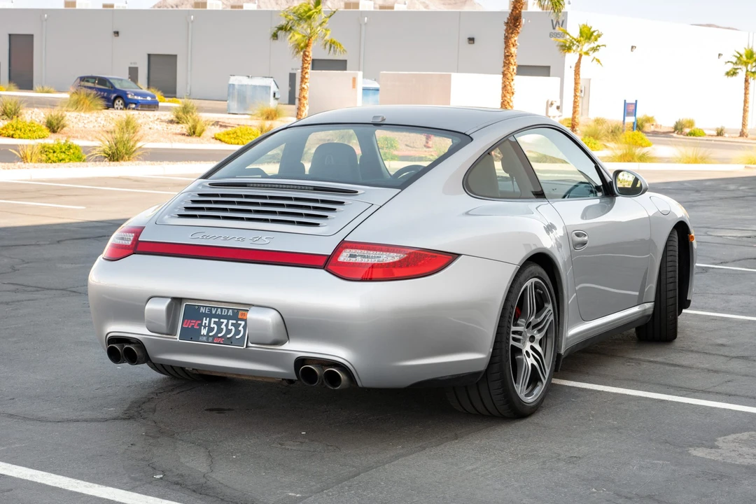 2010 Porsche 997 Carrera 4S - Image 5 of 31