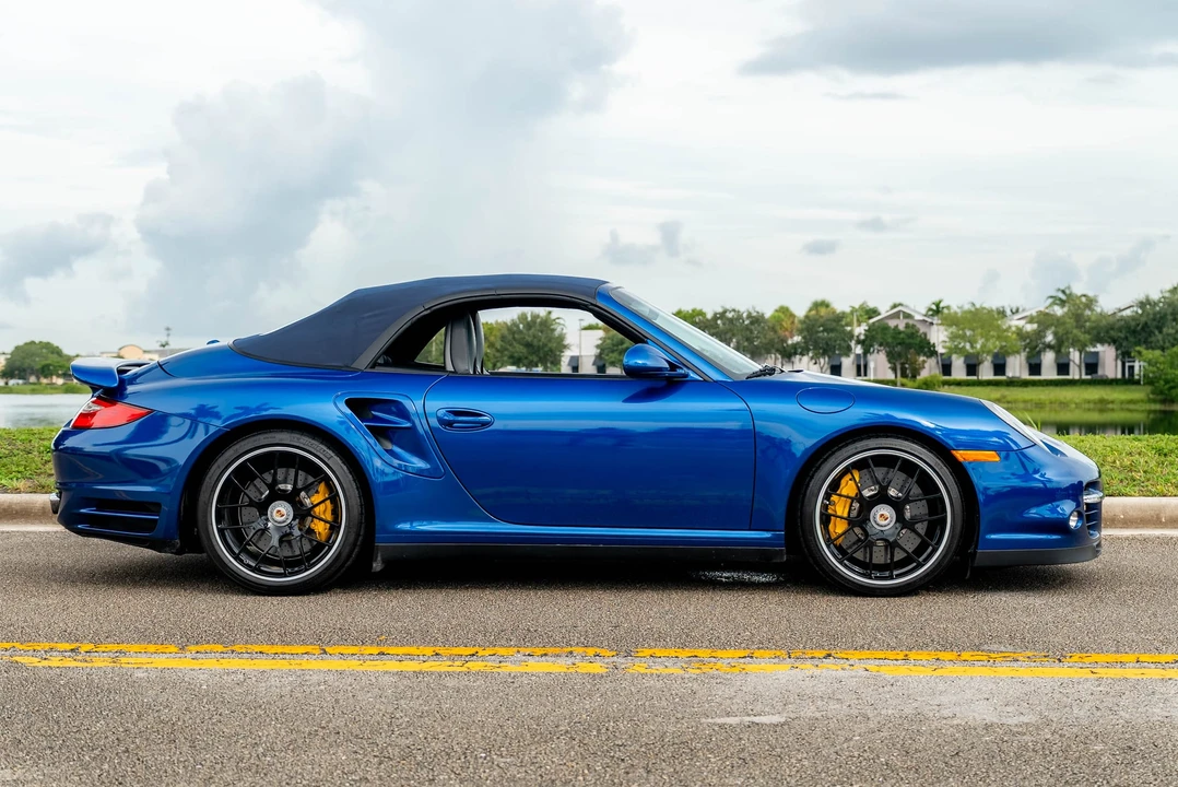 2010 Porsche 997 Turbo - Image 17 of 31