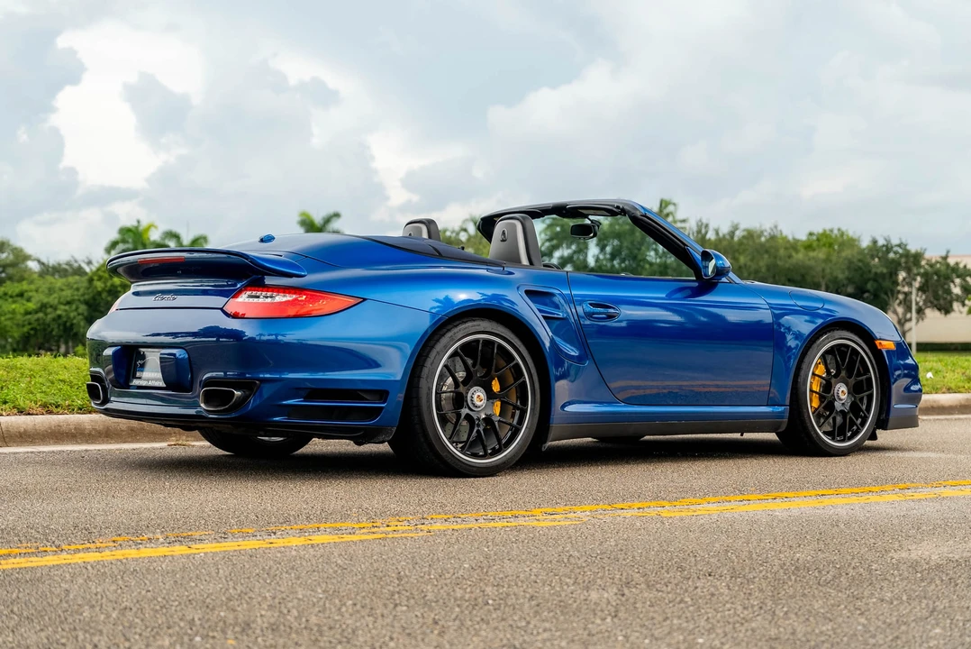 2010 Porsche 997 Turbo - Image 8 of 31