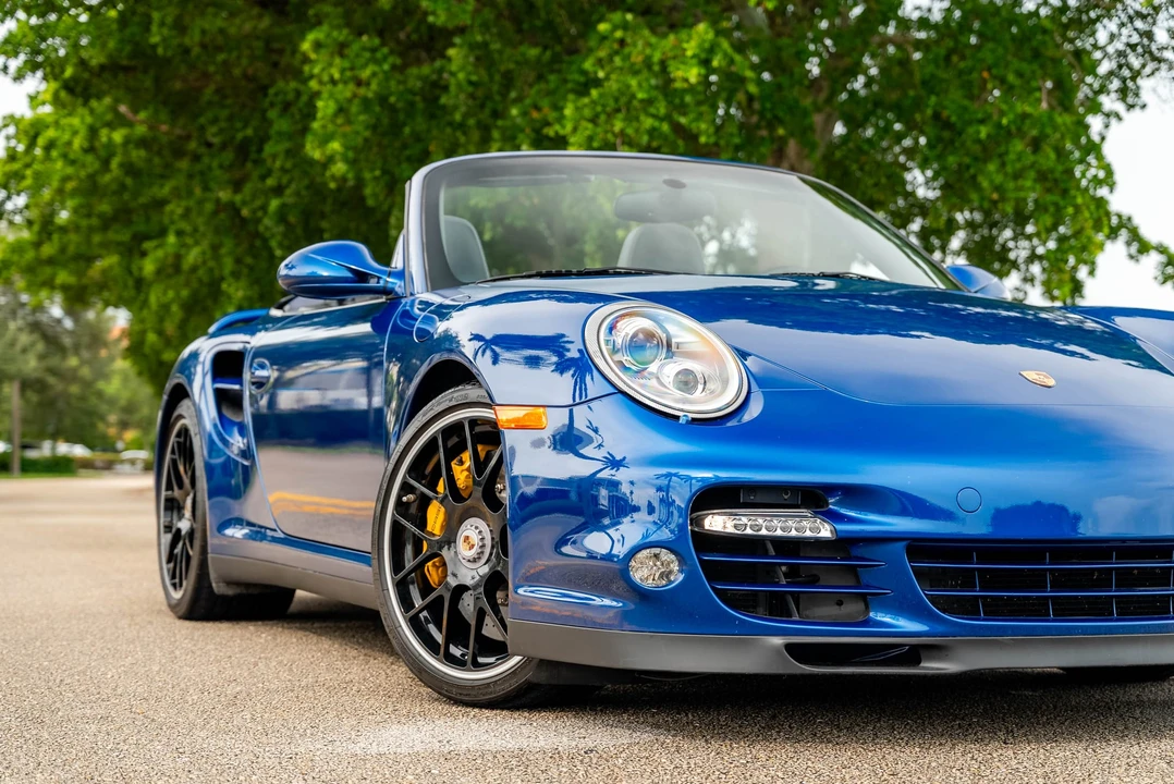 2010 Porsche 997 Turbo - Image 22 of 31