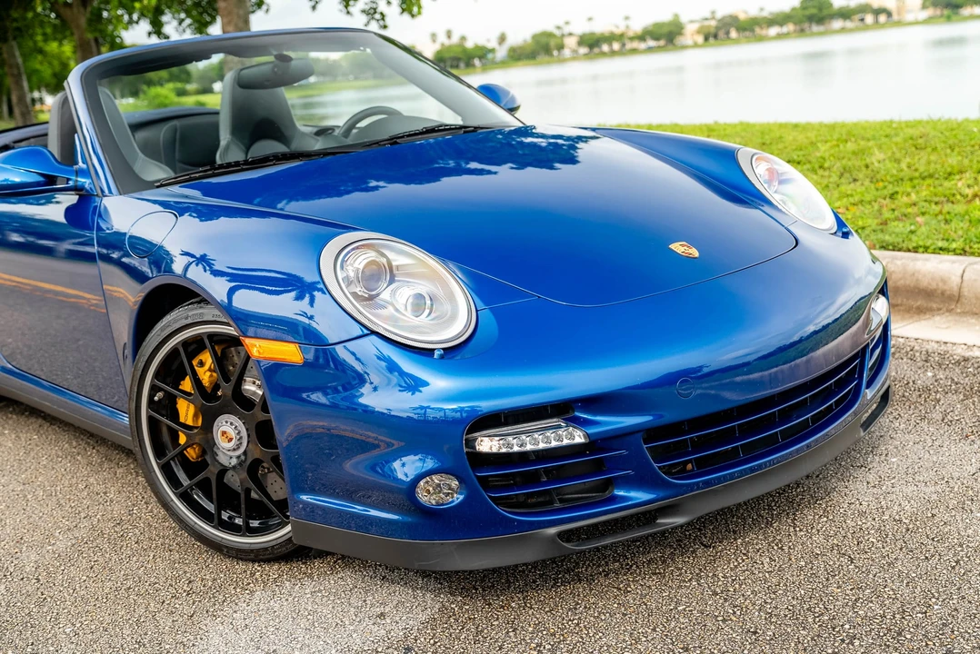 2010 Porsche 997 Turbo - Image 23 of 31