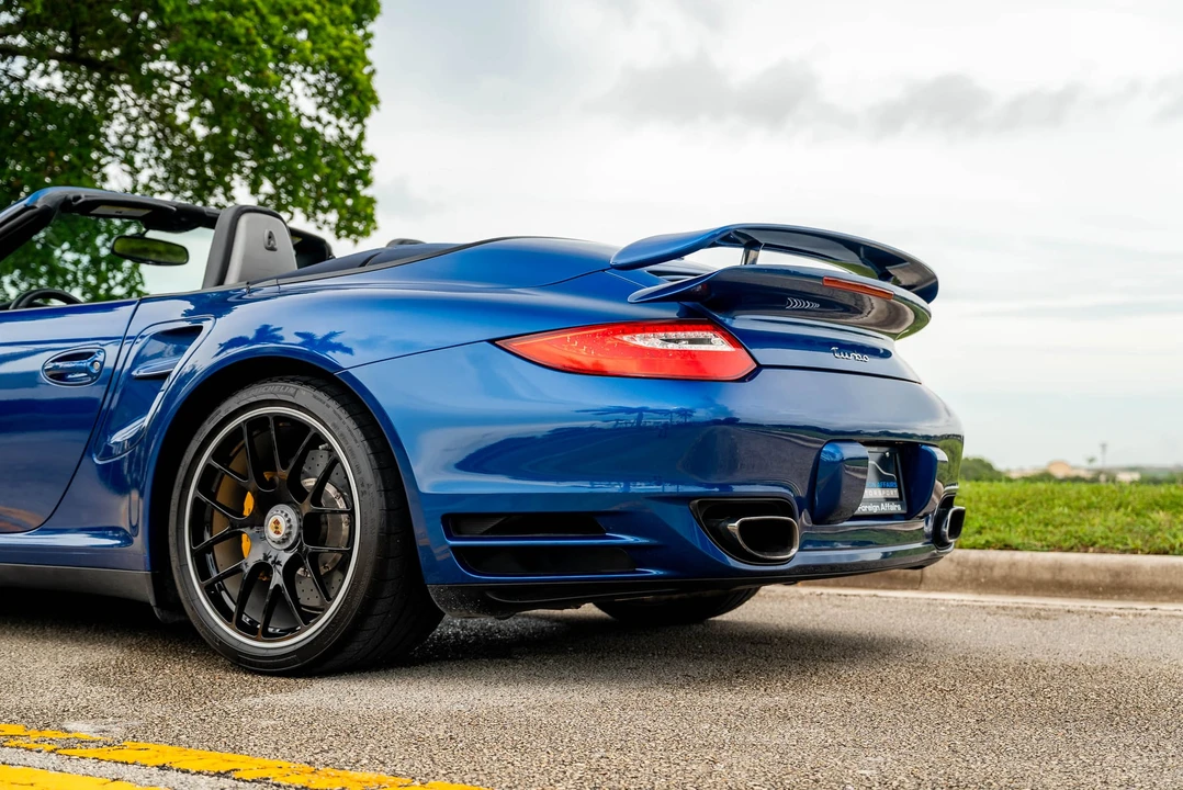 2010 Porsche 997 Turbo - Image 27 of 31