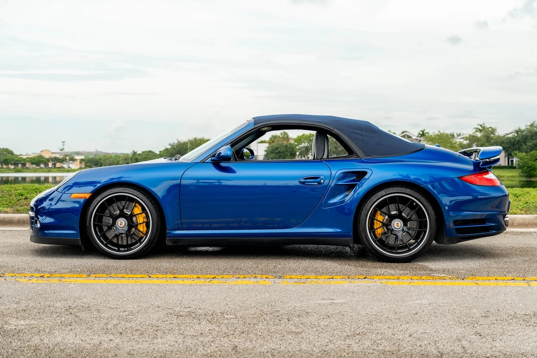 2010 Porsche 997 Turbo - Image 18 of 31