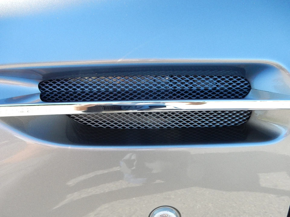 2011 Aston Martin V12 Vantage (2010-2018) - Image 31 of 31
