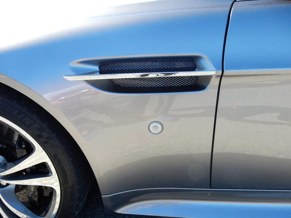 2011 Aston Martin V12 Vantage (2010-2018) - Image 30 of 31