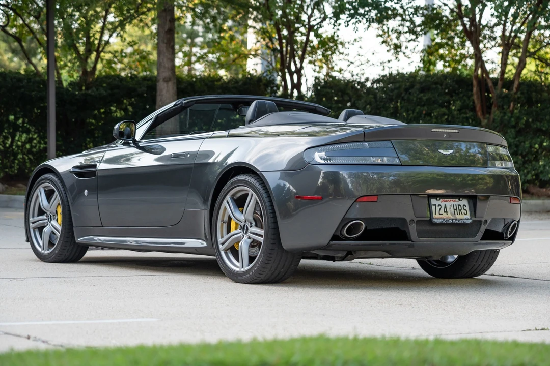 2011 Aston Martin V8 Vantage (2006-2017) - Image 4 of 31
