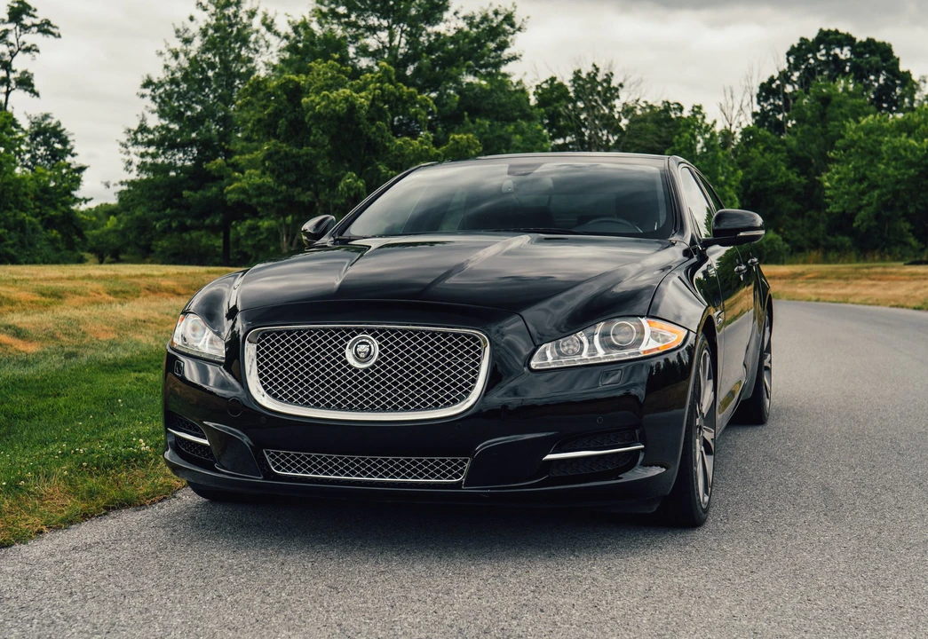 2011 Jaguar X351 XJ - Image 5 of 31