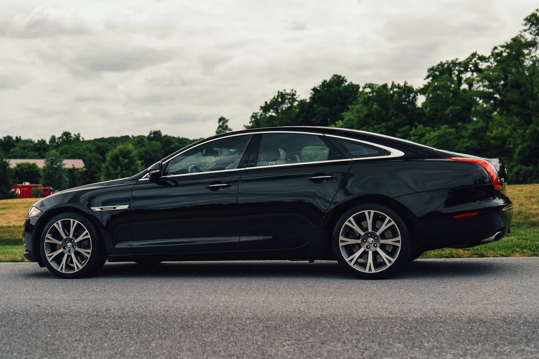 2011 Jaguar X351 XJ - Image 17 of 31