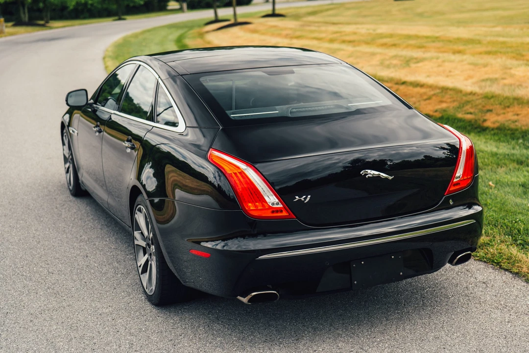 2011 Jaguar X351 XJ - Image 24 of 31