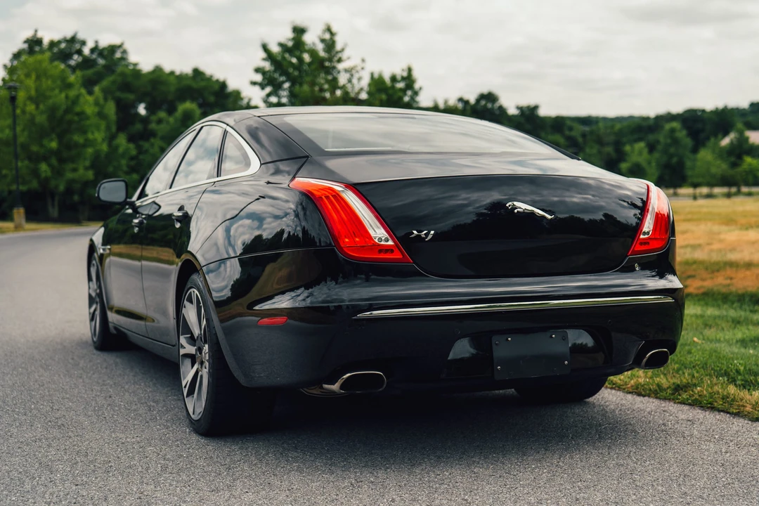 2011 Jaguar X351 XJ - Image 25 of 31