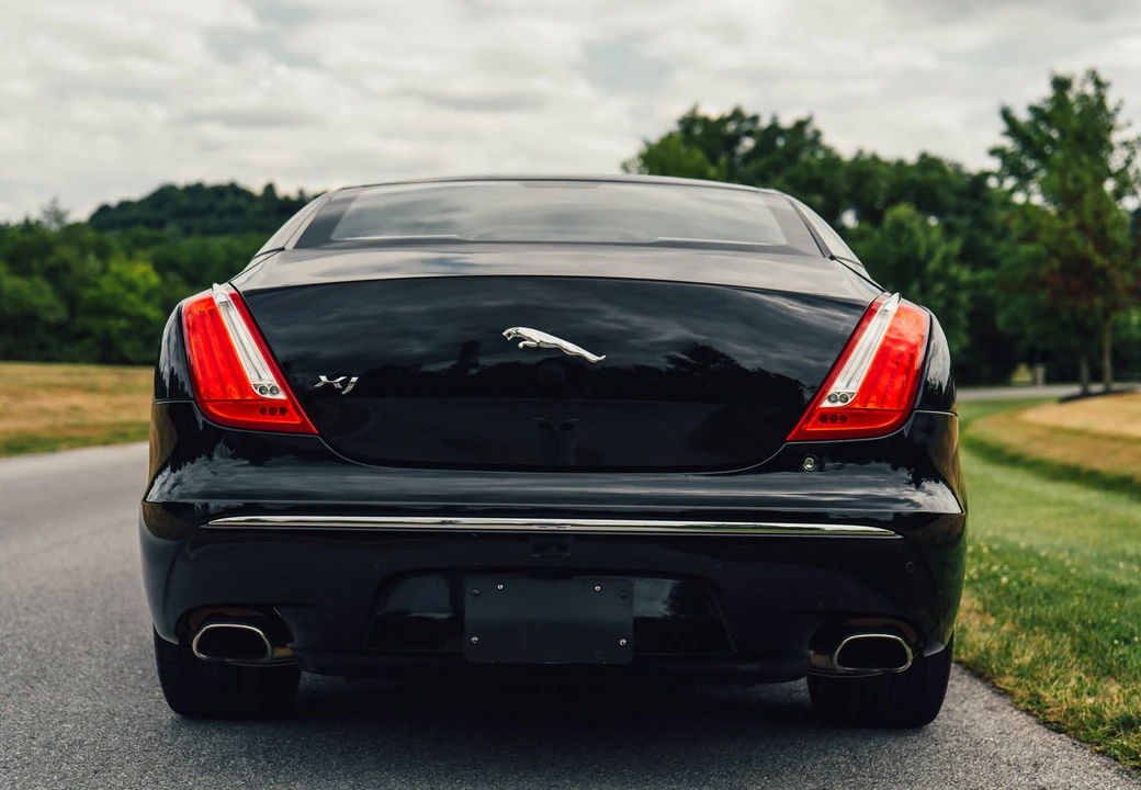 2011 Jaguar X351 XJ - Image 28 of 31