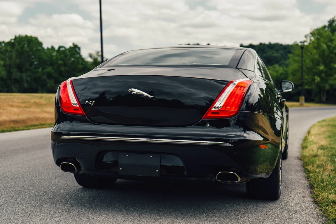 2011 Jaguar X351 XJ - Image 30 of 31