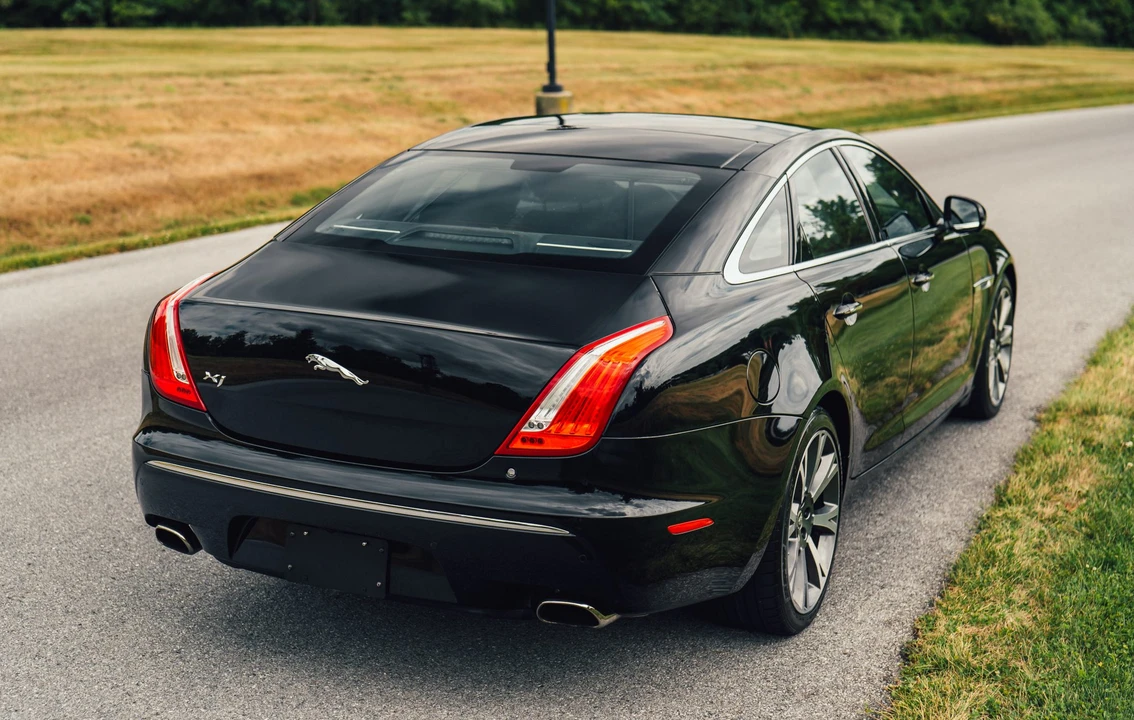 2011 Jaguar X351 XJ - Image 31 of 31