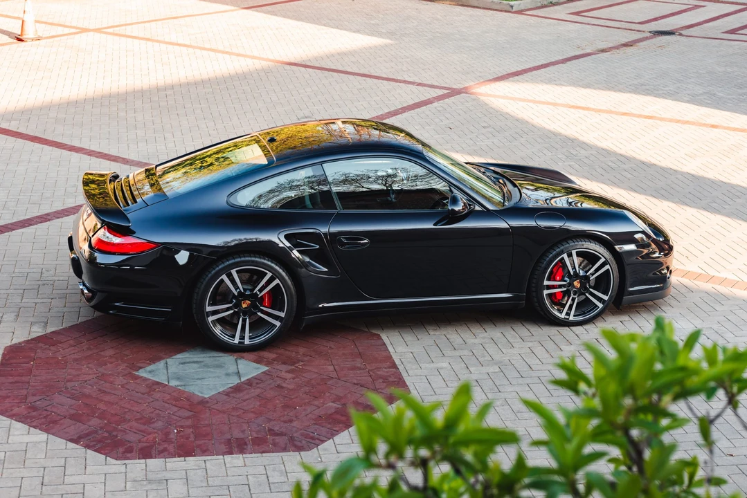 2011 Porsche 997 Turbo - Image 7 of 31