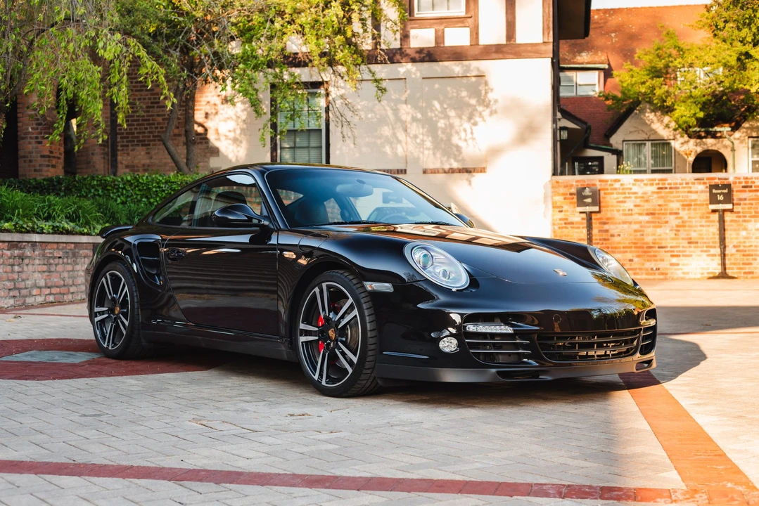 2011 Porsche 997 Turbo - Image 6 of 31