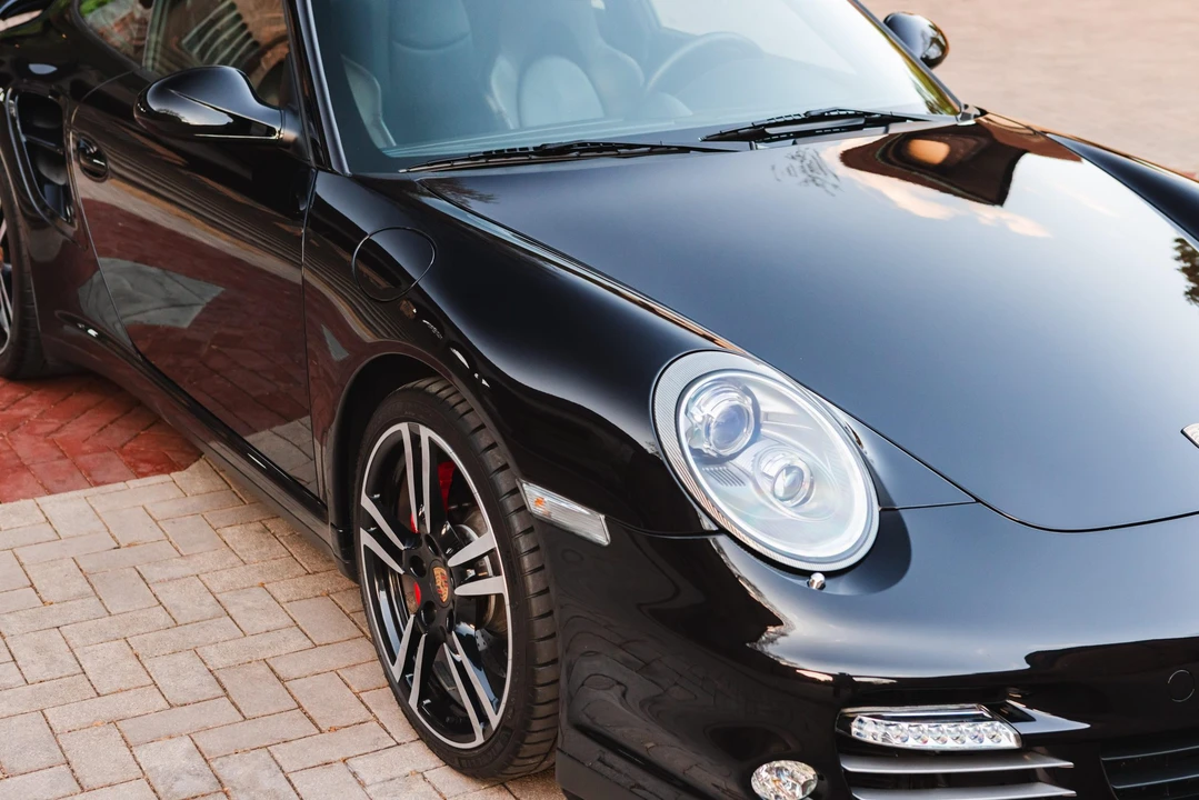 2011 Porsche 997 Turbo - Image 26 of 31