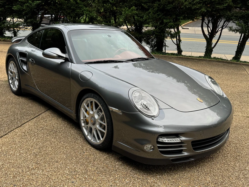2011 Porsche 997 Turbo - Image 2 of 31