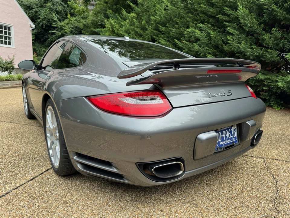 2011 Porsche 997 Turbo - Image 10 of 31