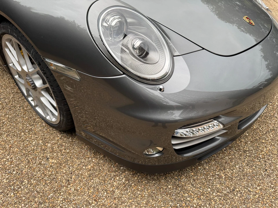 2011 Porsche 997 Turbo - Image 17 of 31