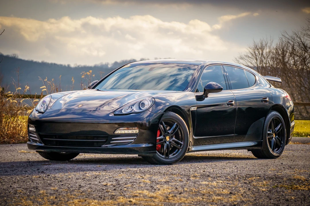 2011 Porsche 970 Panamera - Image 2 of 31